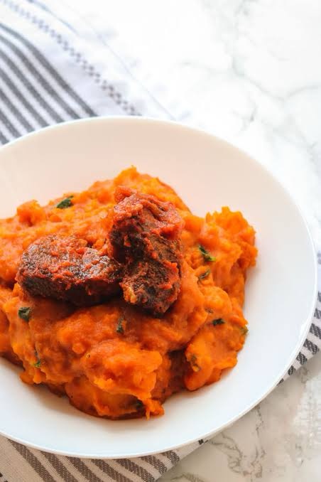 Hearty Nigerian Yam Porridge (Asaro)  